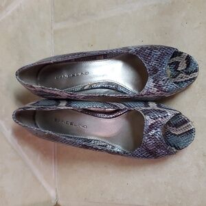 Bandolino Blue and Gray Snakeskin Flats